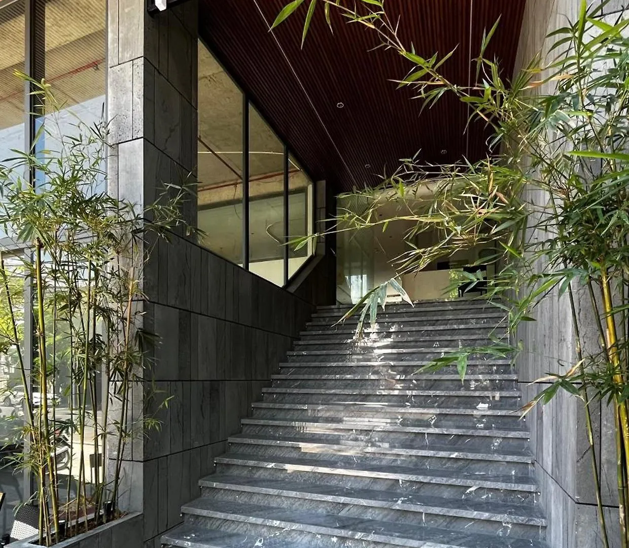 T E U Hotel & Apartment Da Nang