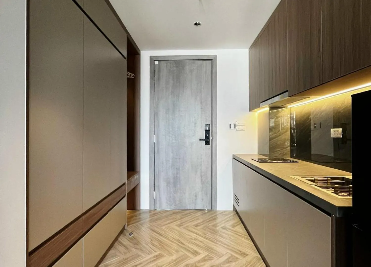 T E U Hotel & Apartment Da Nang
