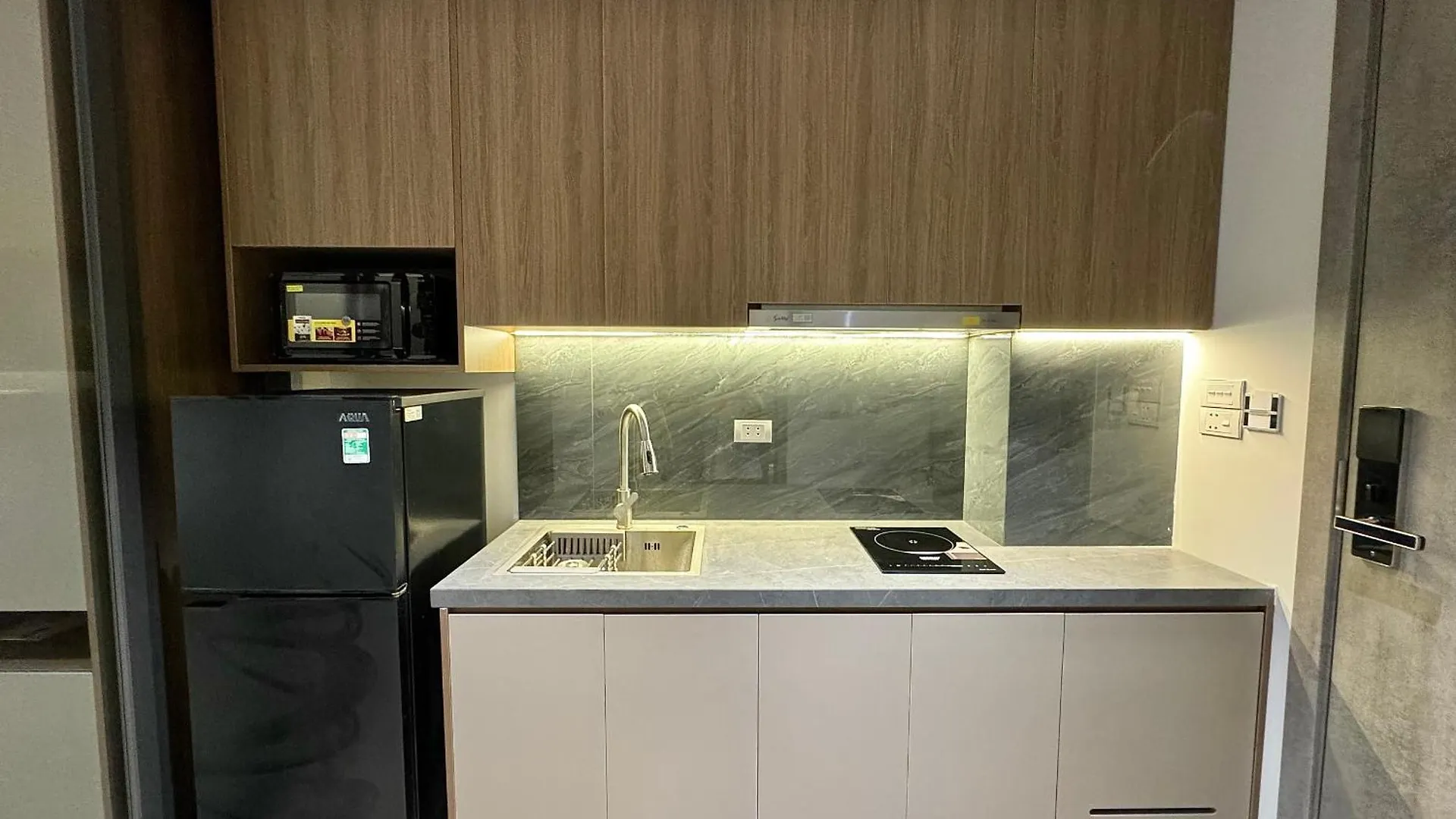 T E U Hotel & Apartment Da Nang Vietnam